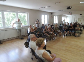 Foto izložba, Radoznalo oko